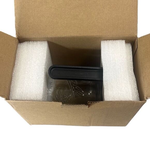 Ball Wide Mouth Glass Drinking Jar Pitcher with Black Lid Clear Fruit Design New - Picture 5 of 5